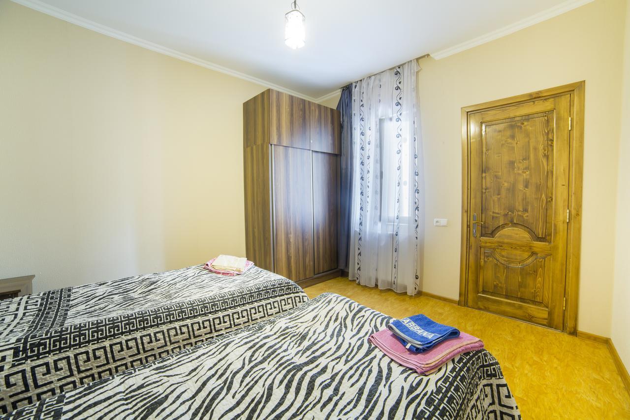 Anastasia Guesthouse Боржоми Екстериор снимка